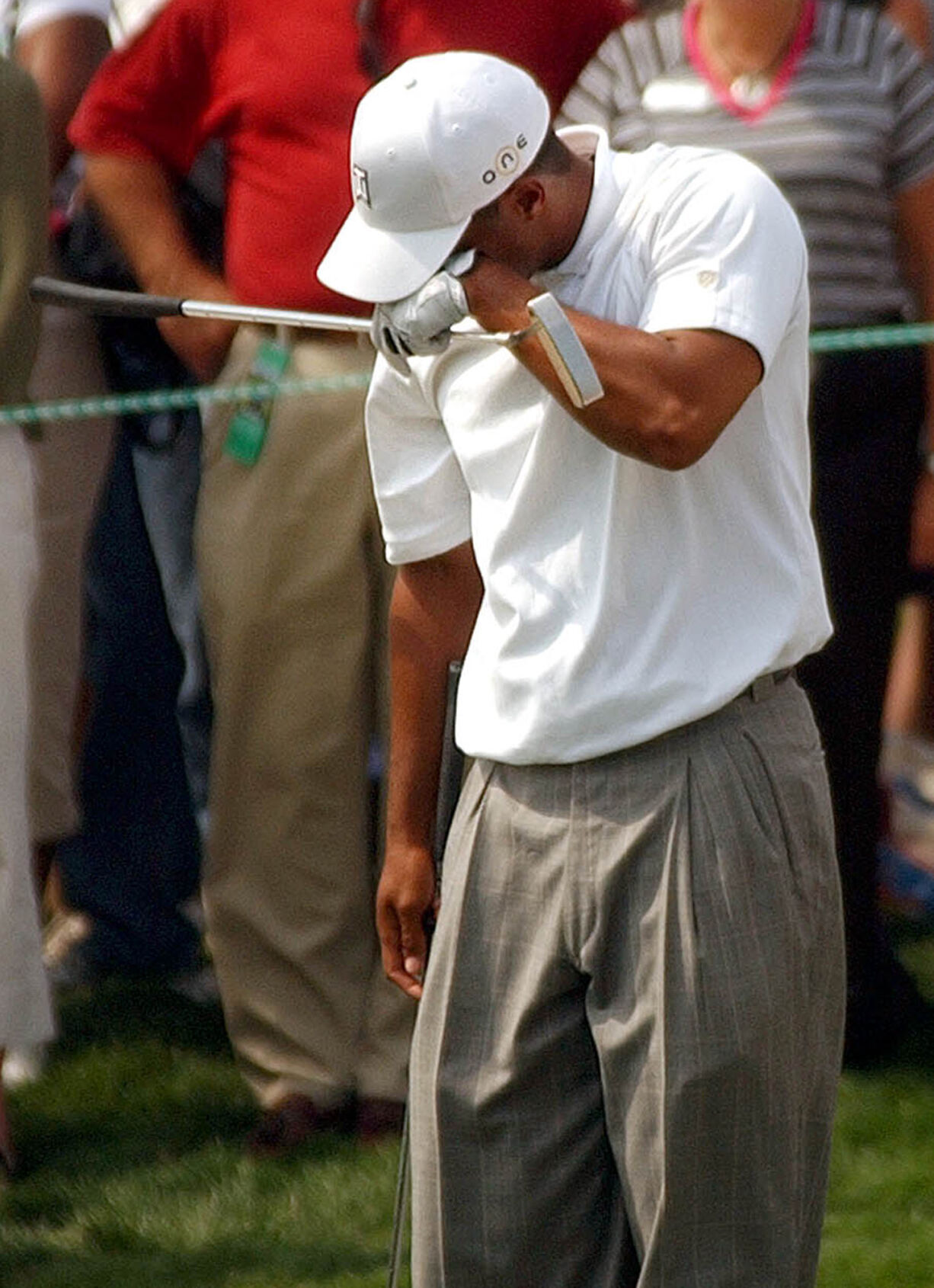 2005: Tiger Woods misses cut at Byron Nelson Championship to end his record of 142 consecutive cuts